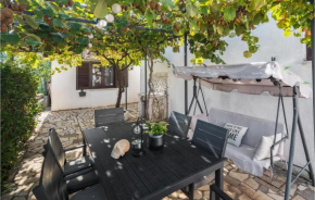 Lovely Home In Kukci With Wifi